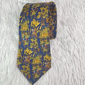 Salvatore Ferragamo Men’s 100%Silk Tie Hunting Jungle Print Navy Blue, Italy